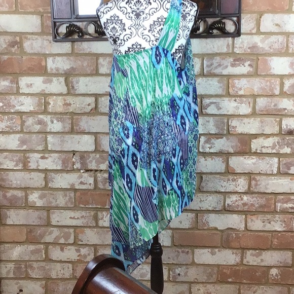 One Shoulder Top/Cover up - Picture 2 of 4